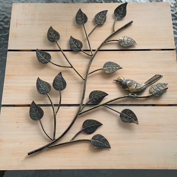 Bird on a Branch - Wall Art - Picture 4 of 4